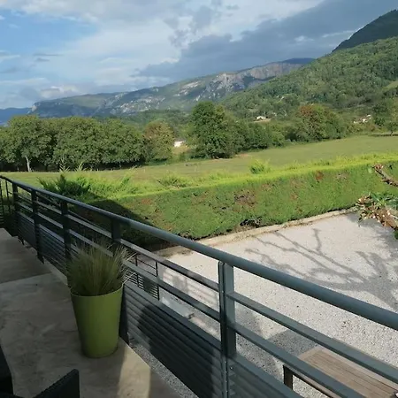 Balcons Du Royans.Logement Entier Piscine Saint-Jean-en-Royans Buitenkant foto